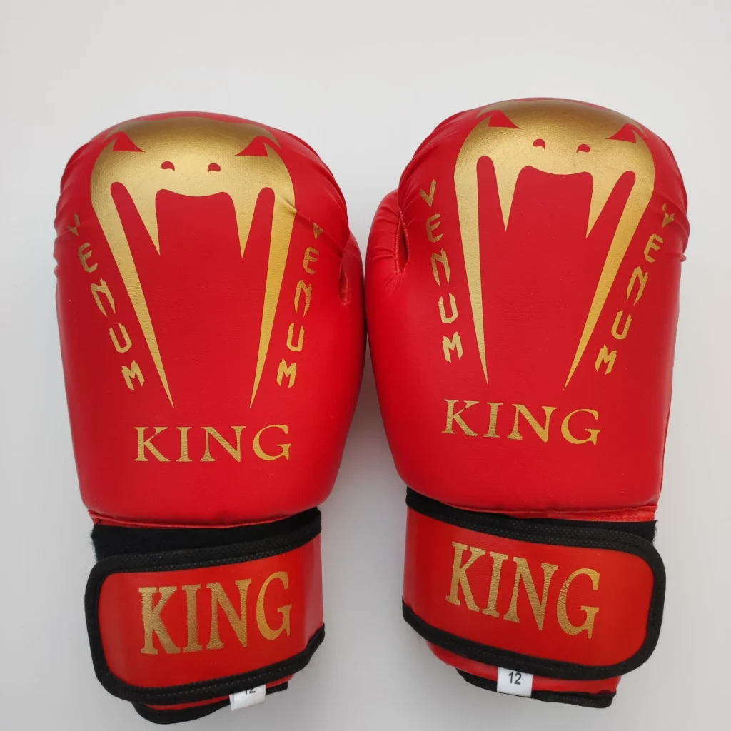 دستکش بوکس ونوم با طرح گرافیکی جذاب و مچ‌بند چسبی